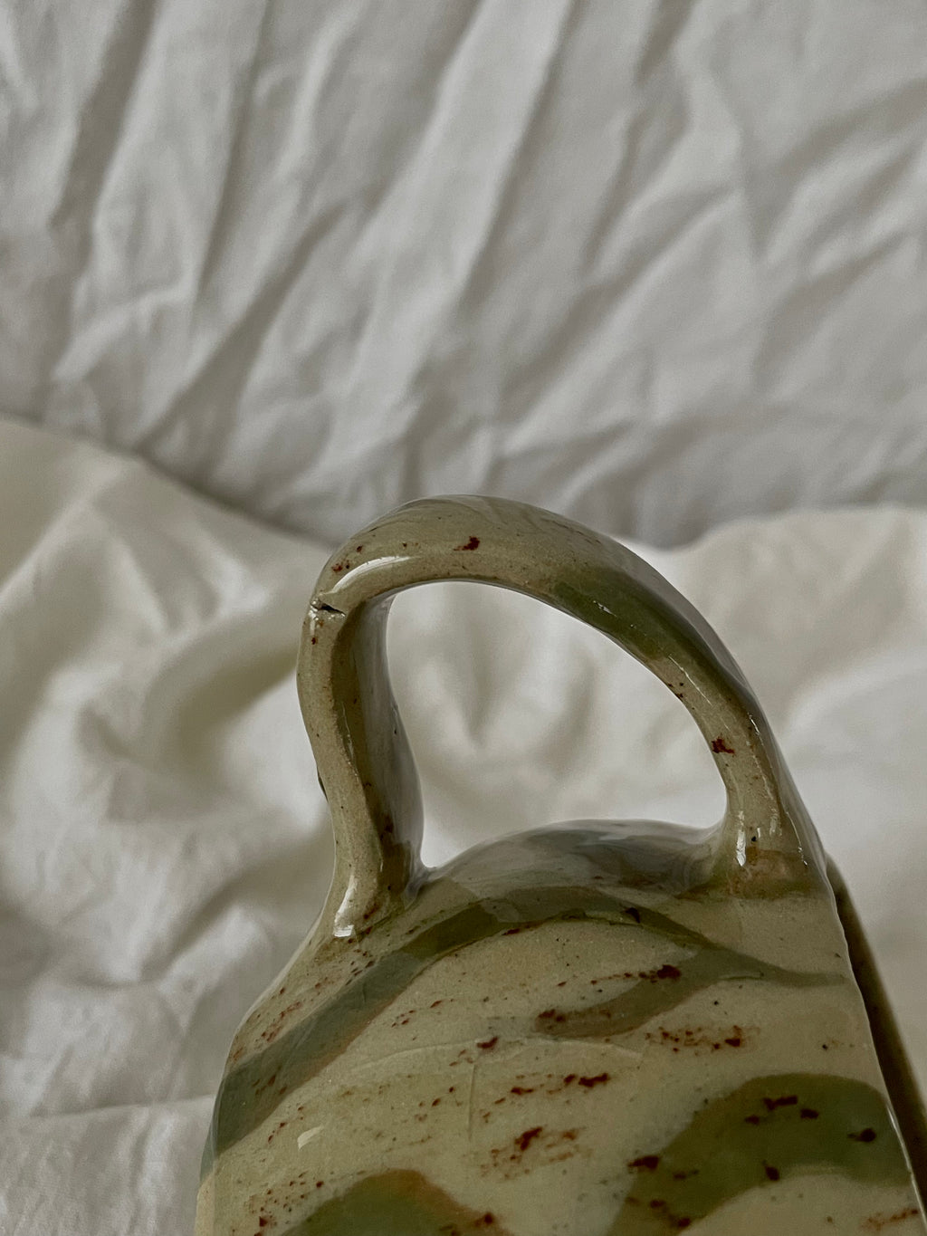 Tasse avec de légers défauts