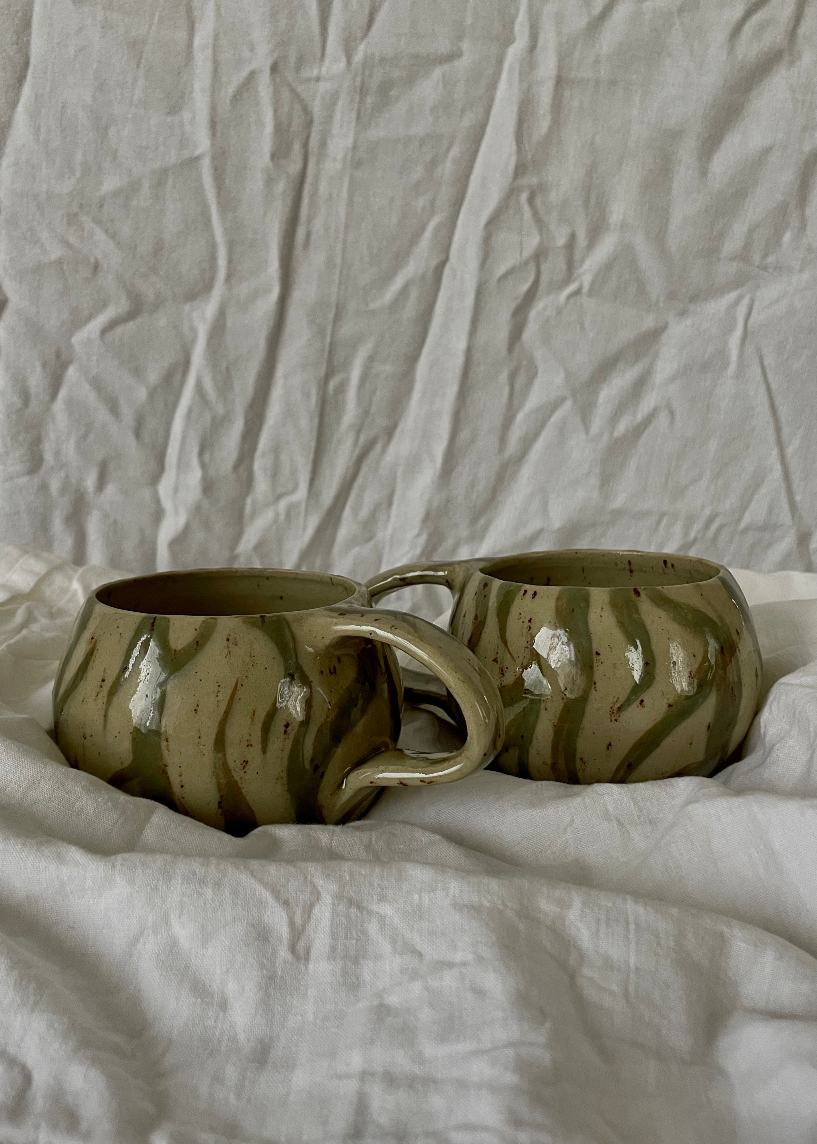 Tasse avec de légers défauts